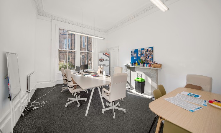 48 Palmerston Place - Internal 2.jpg